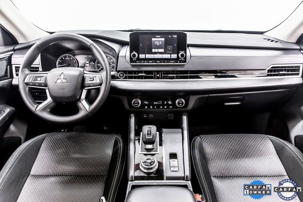 Used 2024 Mitsubishi Outlander ES image 16