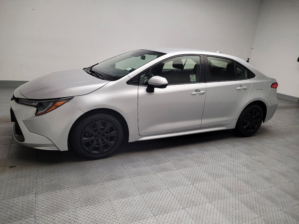 Used 2022 Toyota Corolla LE w/ Carpet Mat Package (TMS) FWD image 2