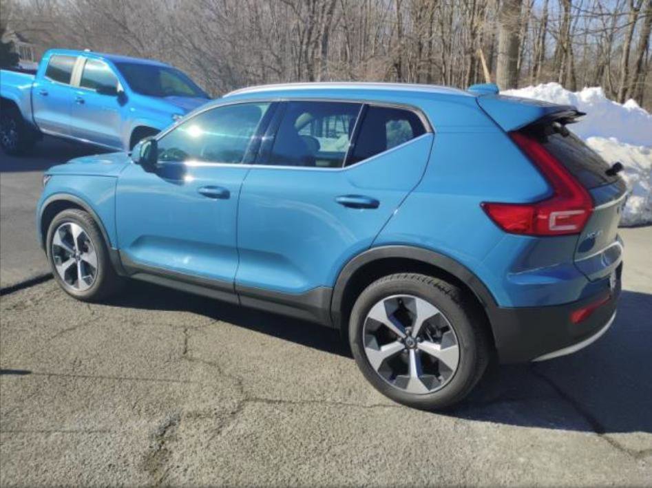 Used 2023 Volvo XC40 B5 Plus w/ Driver Assist Package image 25