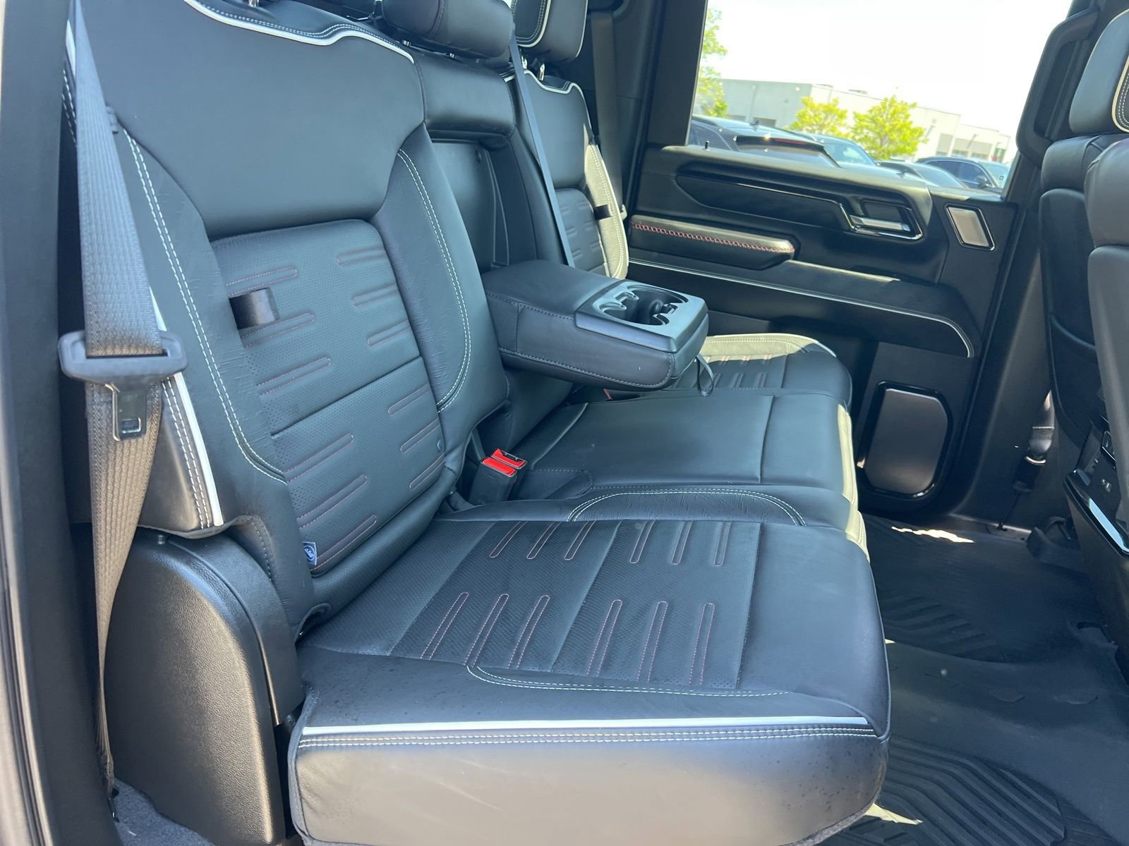 Used 2025 GMC Sierra 2500 AT4X w/ AT4X AEV Edition AWD/4WD image 38