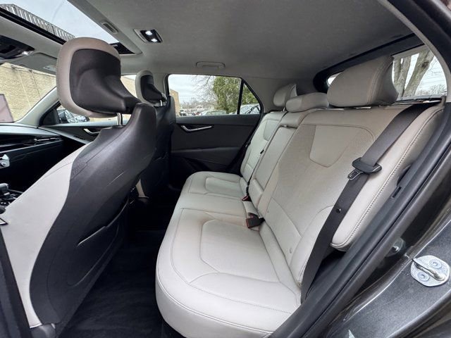 Used 2023 Kia Niro EX Touring image 21
