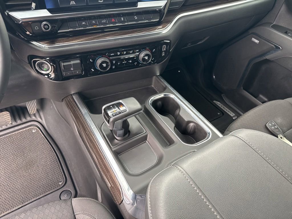 Used 2025 Chevrolet Silverado 1500 LT Trail Boss w/ Convenience Package II AWD/4WD image 21