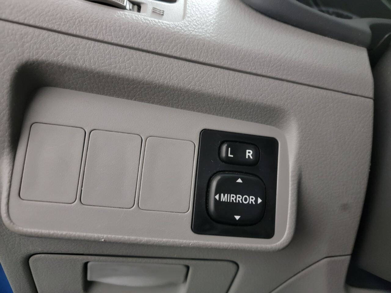 Used 2009 Toyota Corolla FWD image 21