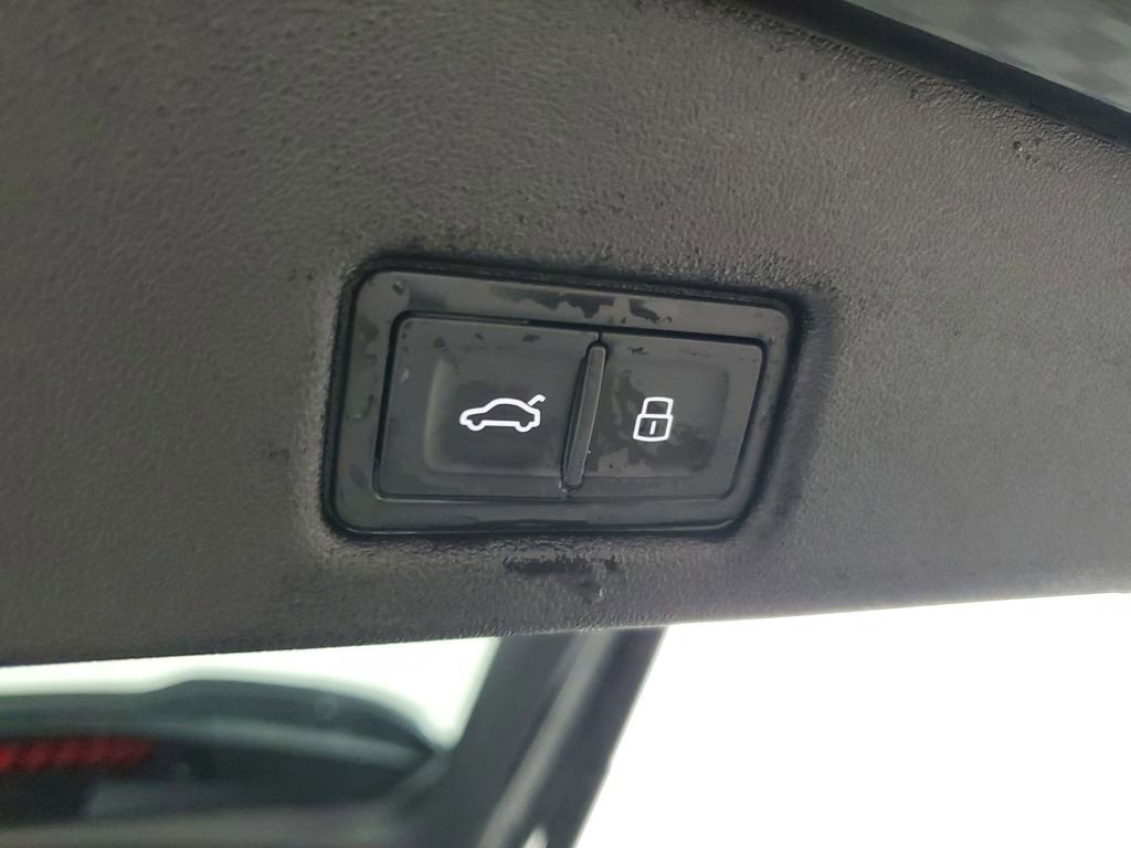 Used 2025 Audi Q5 Premium Plus w/ Premium Plus image 10