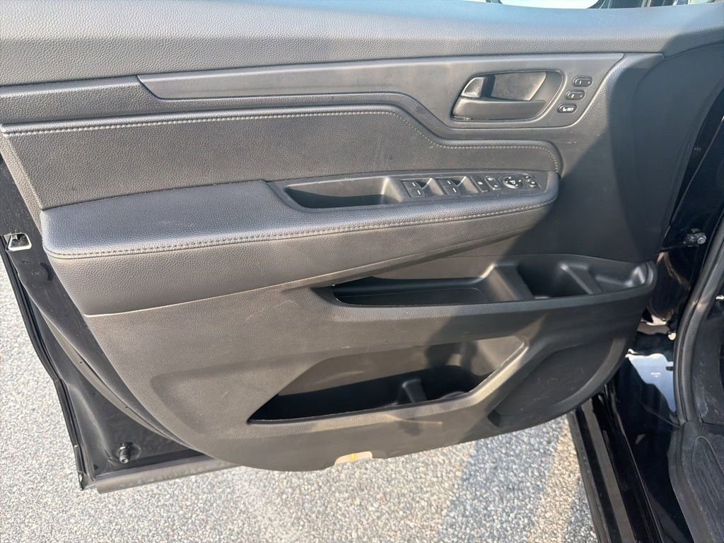 Used 2025 Honda Odyssey Sport-L image 21