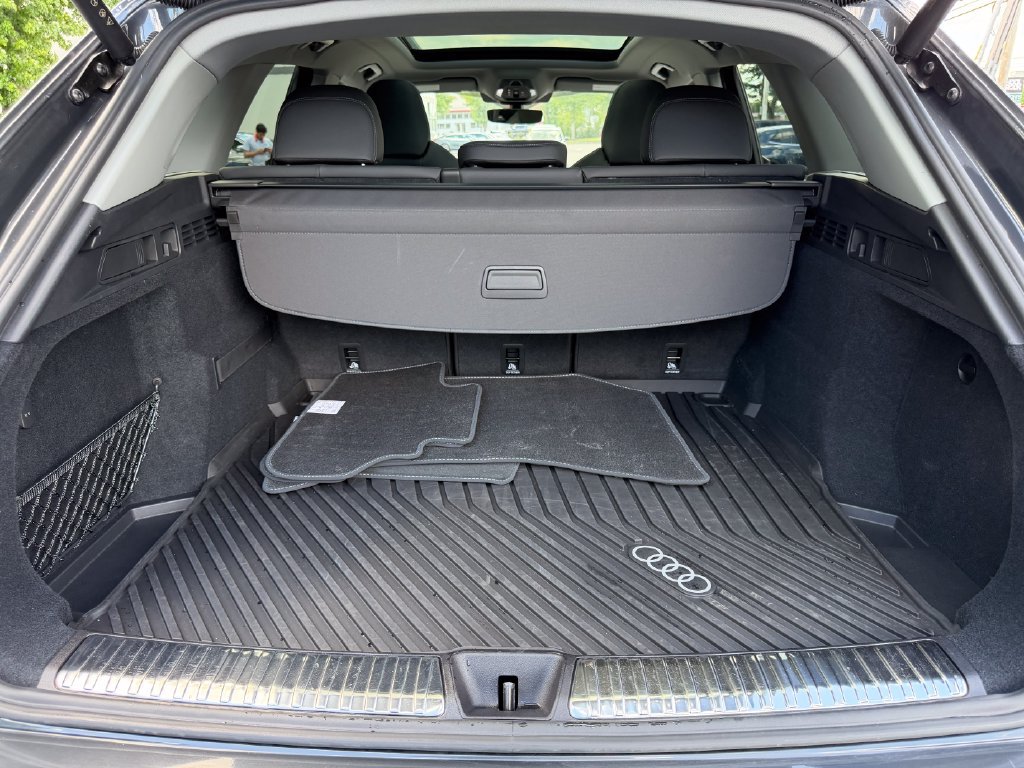Used 2025 Audi Q5 Premium Plus w/ Premium Plus AWD/4WD image 32