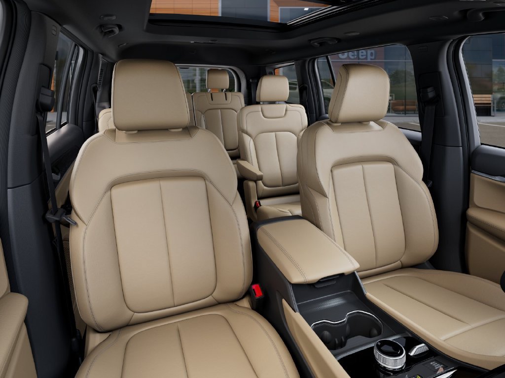 New 2025 Jeep Grand Cherokee L Limited AWD/4WD image 17