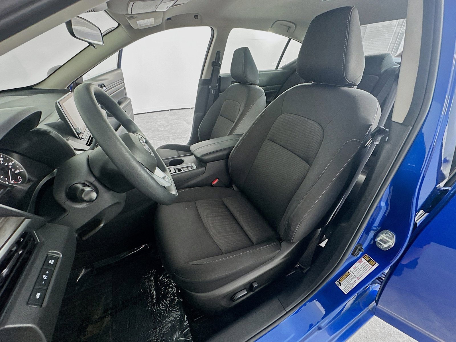 Used 2025 Nissan Altima 2.5 SV AWD/4WD image 26