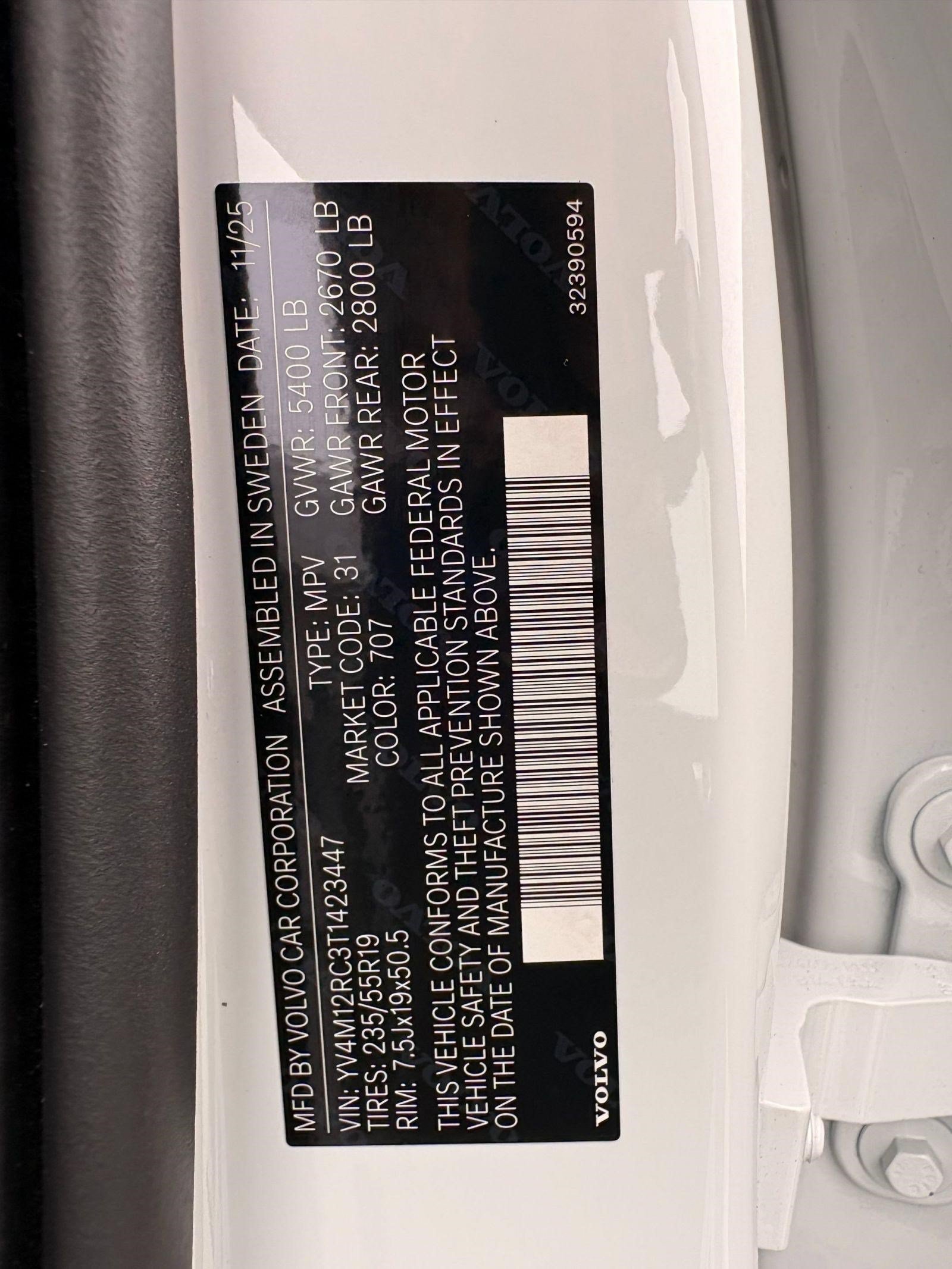 Used 2026 Volvo XC60 B5 Plus w/ Climate Package AWD/4WD image 19