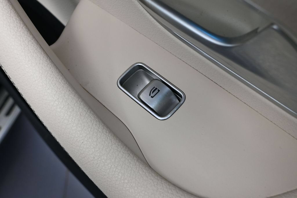 Used 2021 Mercedes-Benz GLS 450 4MATIC image 53