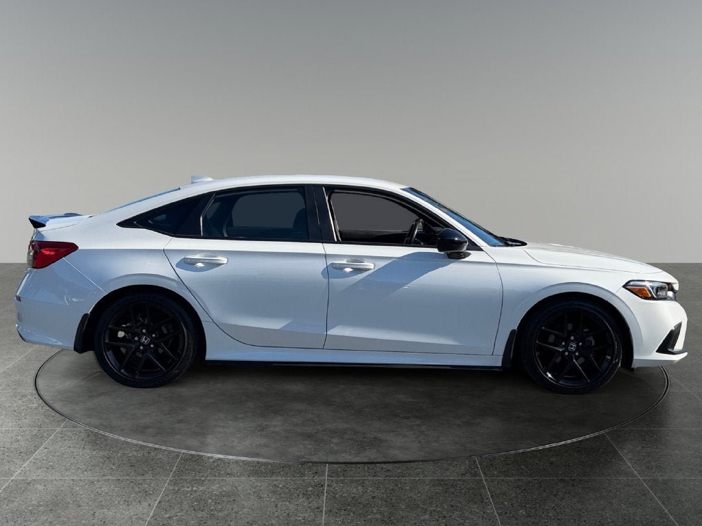 Used 2023 Honda Civic Sport image 10