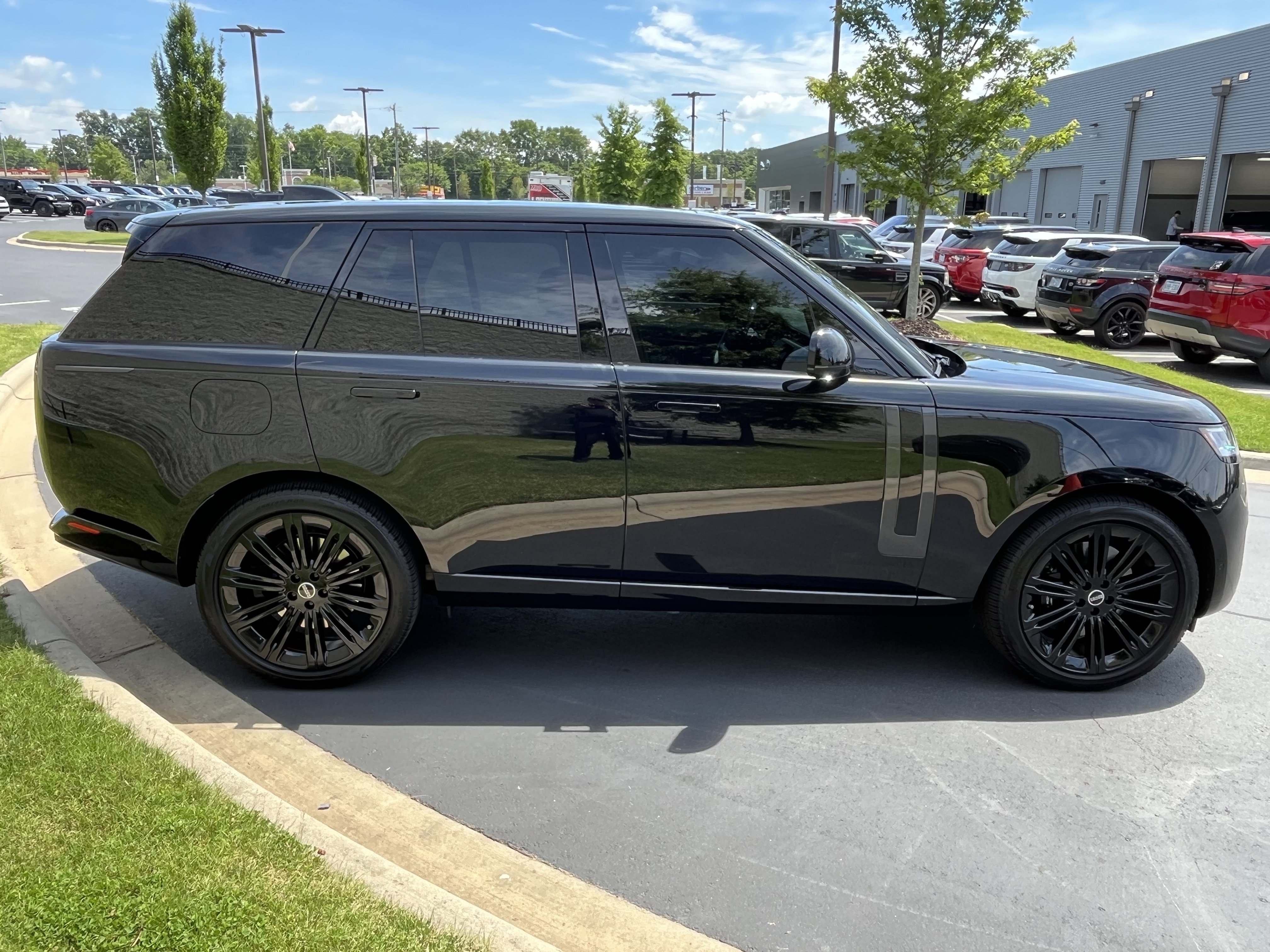 Certified 2023 Land Rover Range Rover SE AWD/4WD image 8