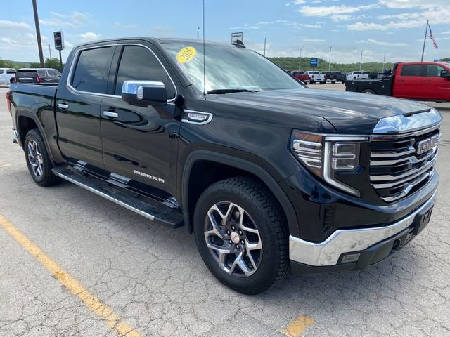 Used 2025 GMC Sierra 1500 SLT AWD/4WD image 8