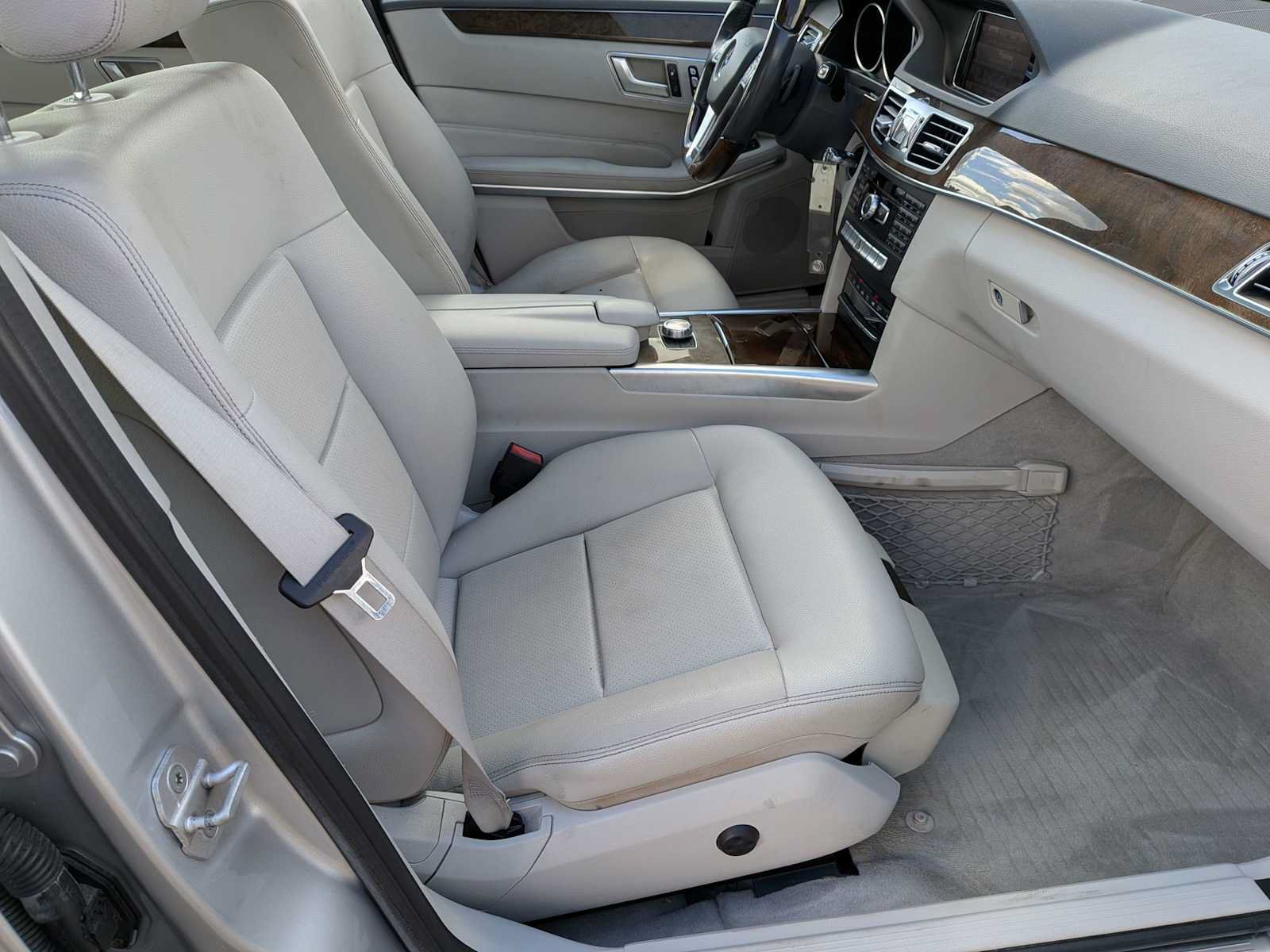 Used 2015 Mercedes-Benz E 350 4MATIC Sedan image 19