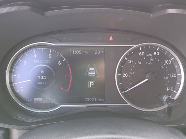 Used 2023 Nissan Versa SR w/ Trunk Package image 24