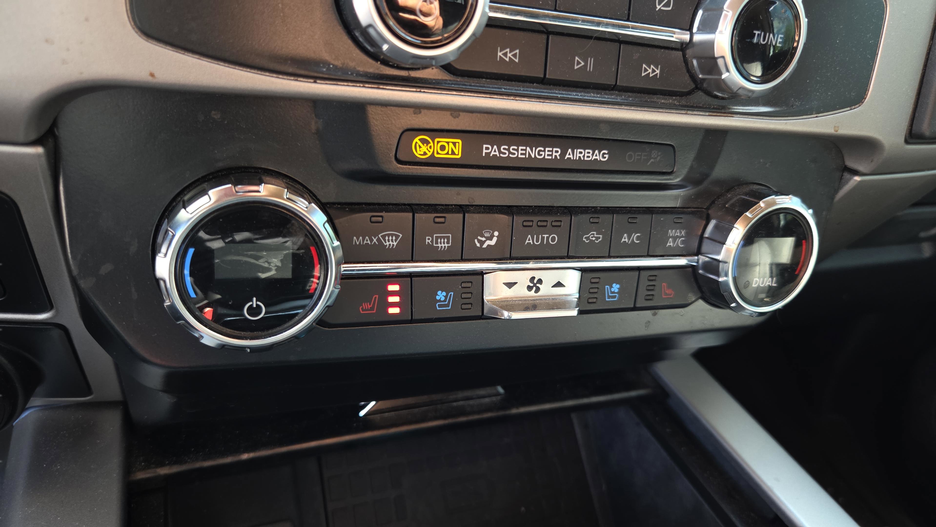 Used 2022 Ford F250 Lariat w/ Lariat Ultimate Package image 26