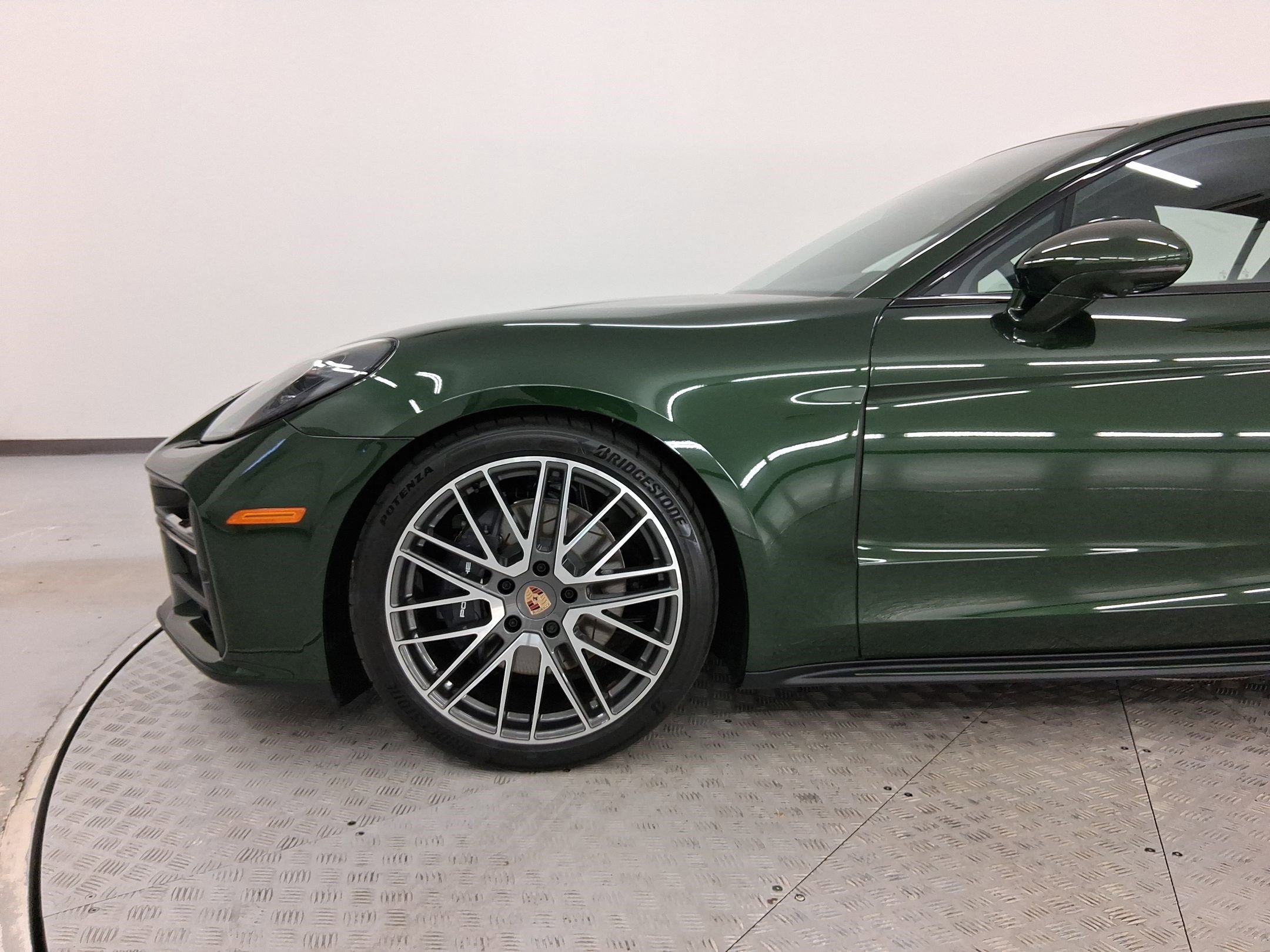 New 2026 Porsche Panamera image 11