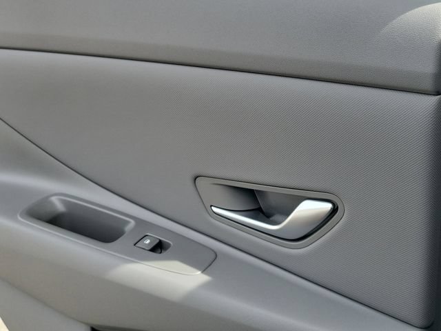 New 2026 Hyundai Elantra Sport FWD image 22