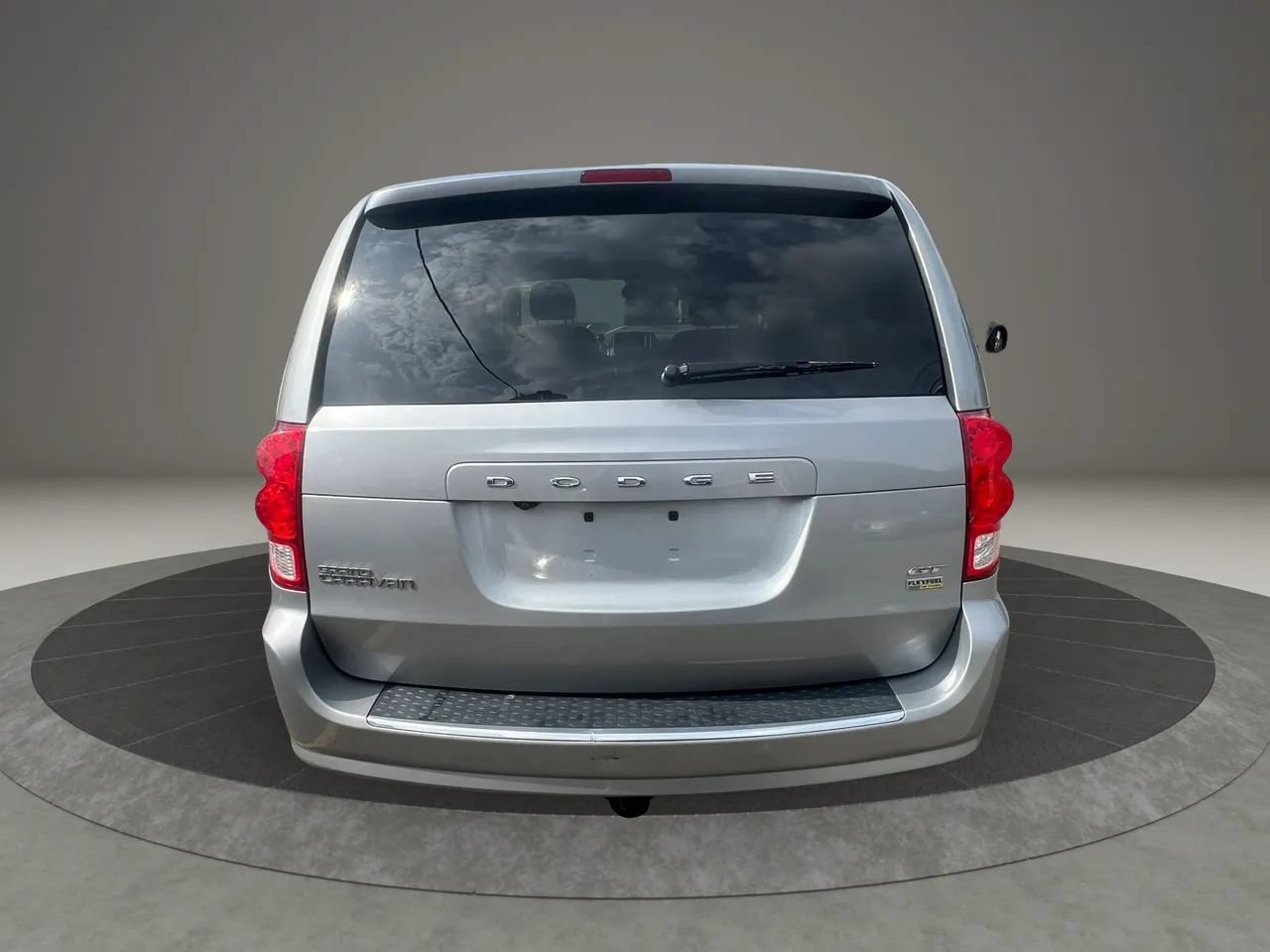 Used 2017 Dodge Grand Caravan GT FWD image 6