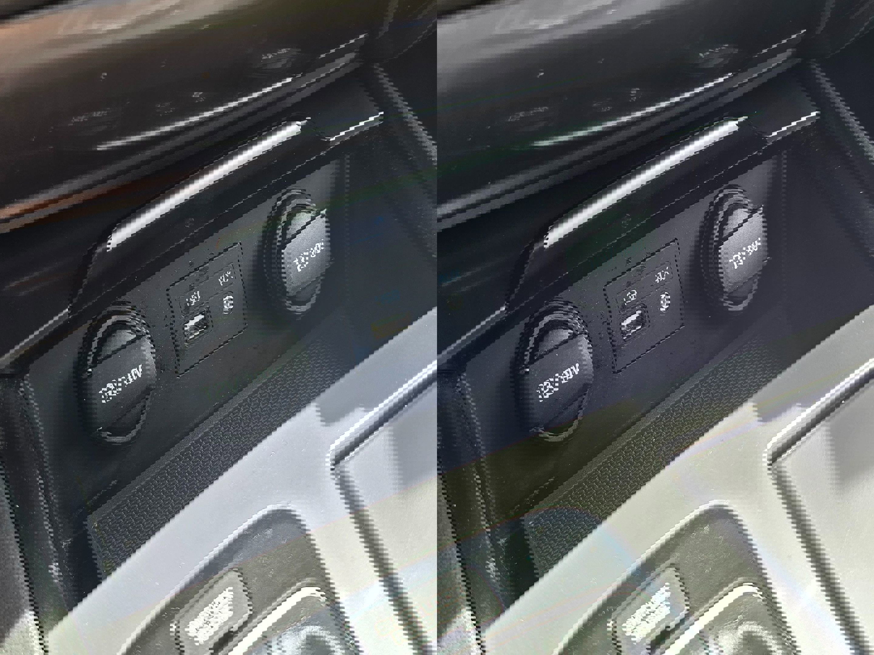 Used 2018 Genesis G80 3.8 image 31