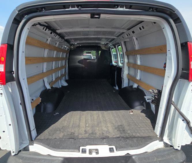 Used 2024 GMC Savana 2500 w/ Driver Convenience Package RWD image 6