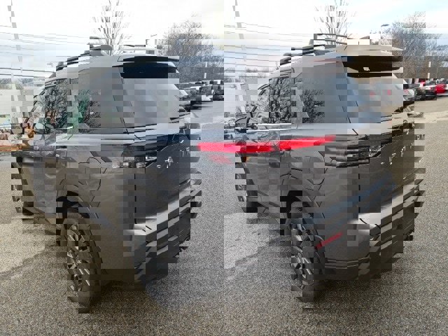 New 2025 Nissan Pathfinder SV w/ SV Premium Package image 8