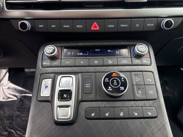 Used 2024 Hyundai Palisade Limited image 18