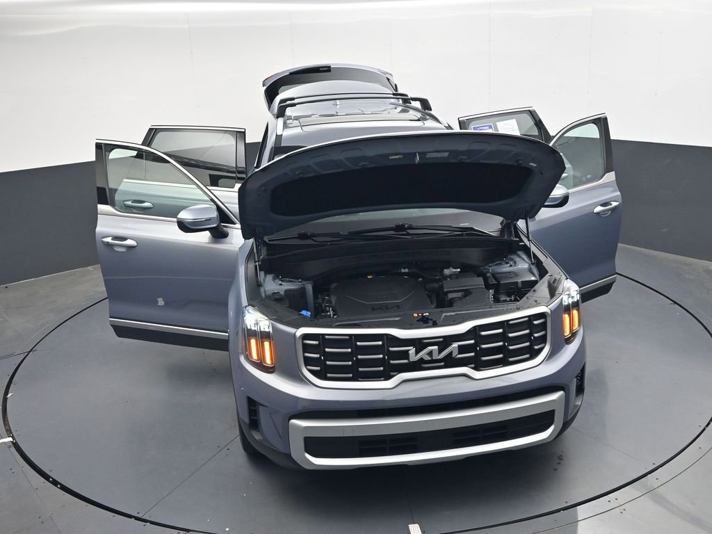 Used 2025 Kia Telluride S FWD image 38