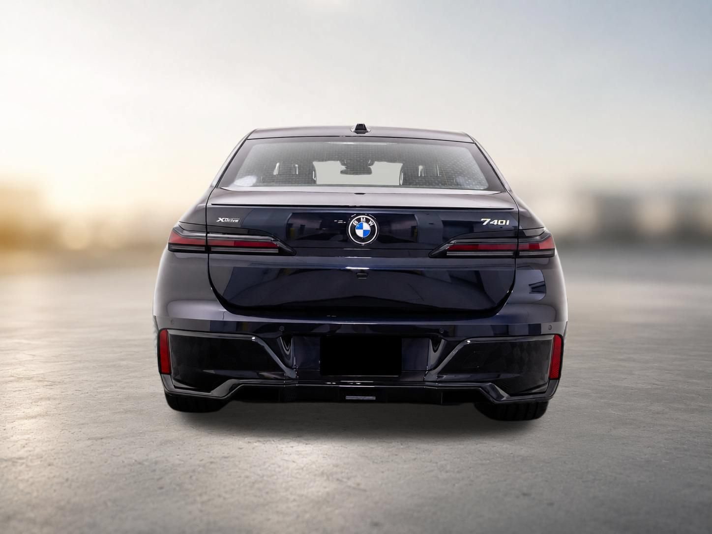 Used 2025 BMW 740i xDrive w/ Premium Package AWD/4WD image 4