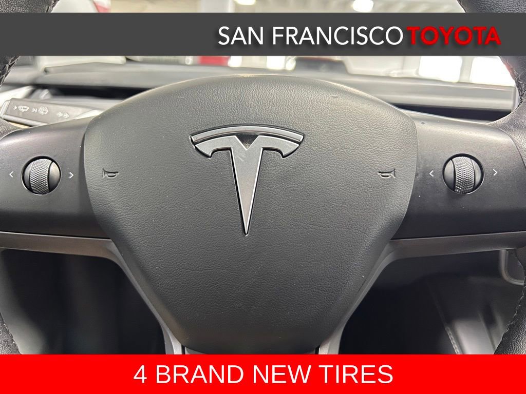 Used 2024 Tesla Model Y Long Range AWD/4WD image 29