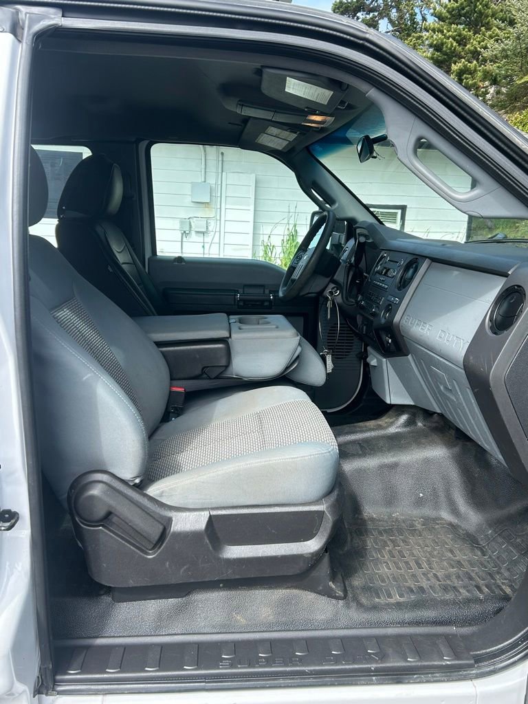 Used 2016 Ford F250 XL w/ XL Appearance Package AWD/4WD image 23