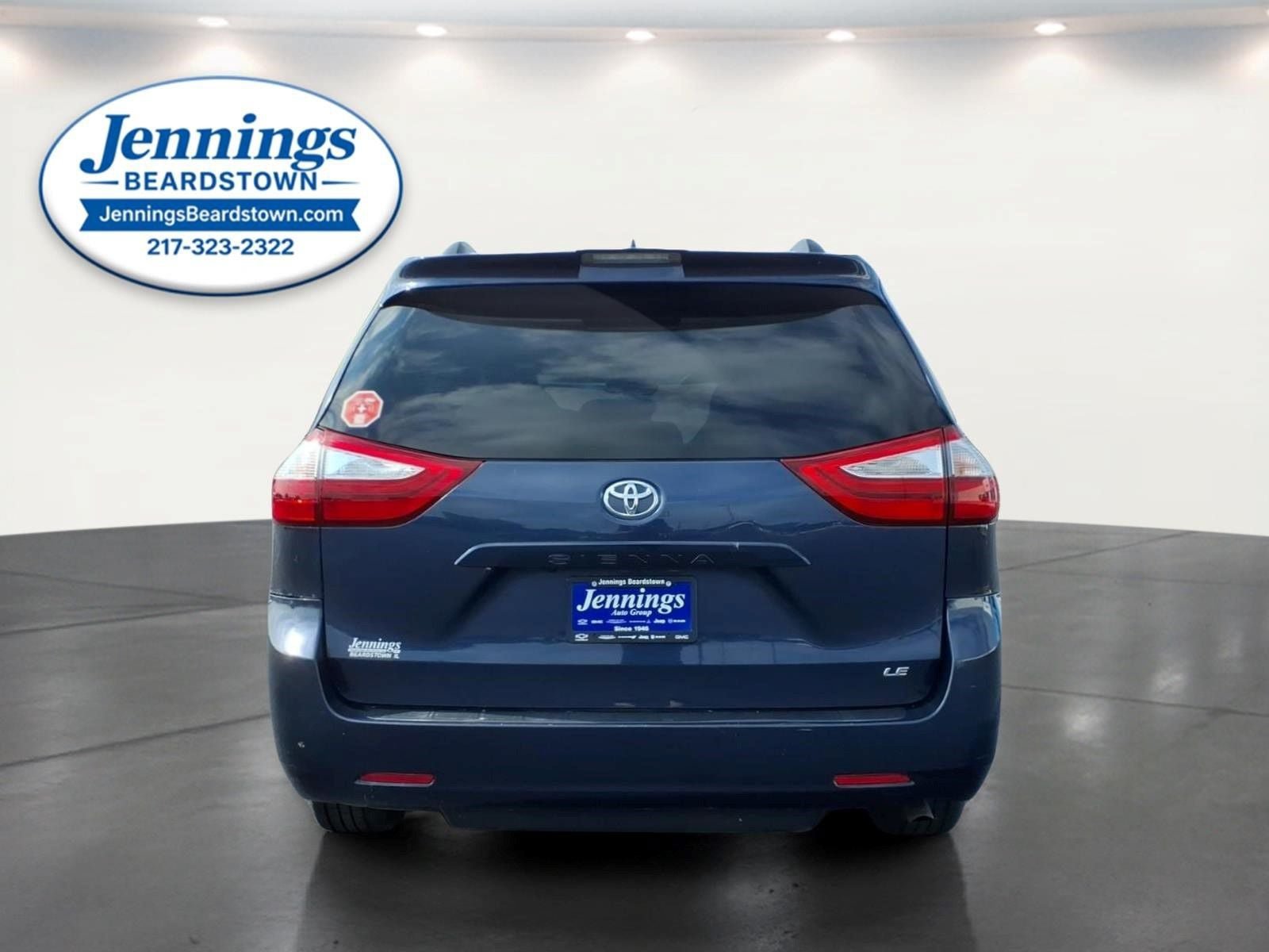 Used 2018 Toyota Sienna LE FWD image 30