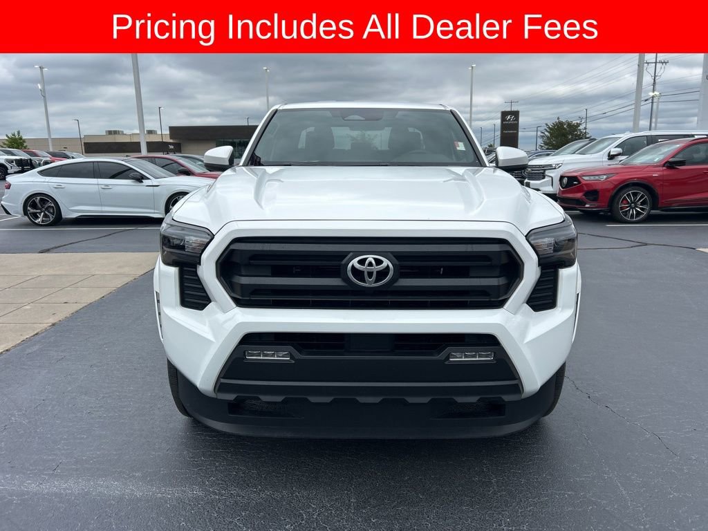 Used 2025 Toyota Tacoma SR5 AWD/4WD image 21