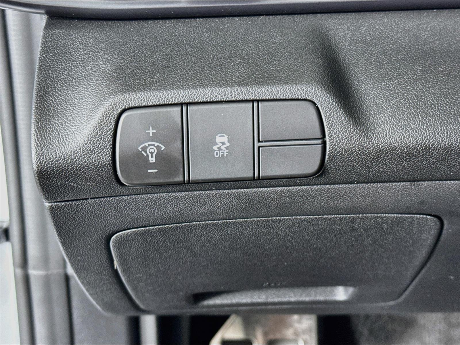 Certified 2026 Hyundai Elantra Sport FWD image 10