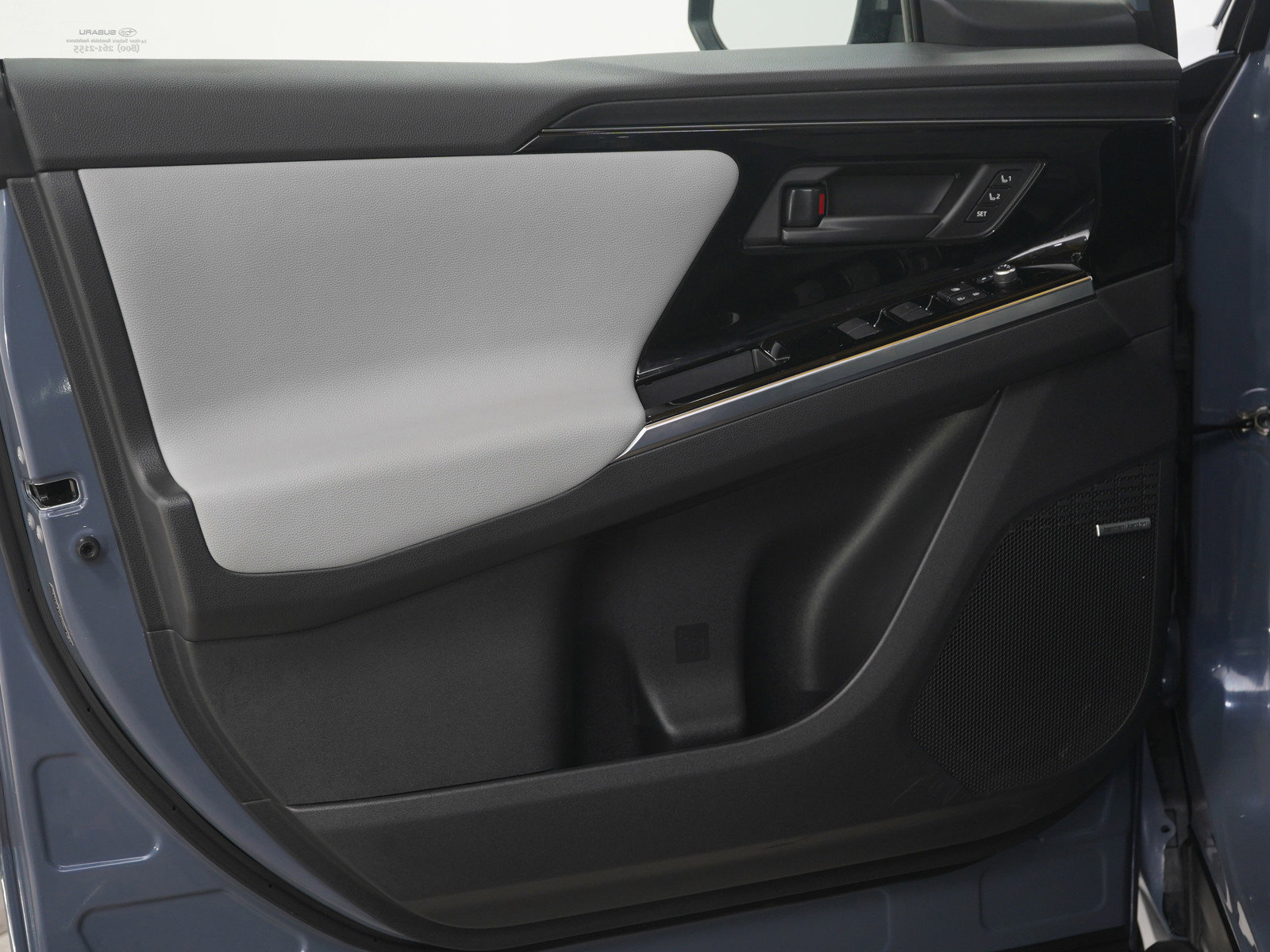 Used 2023 Subaru Solterra Limited image 21