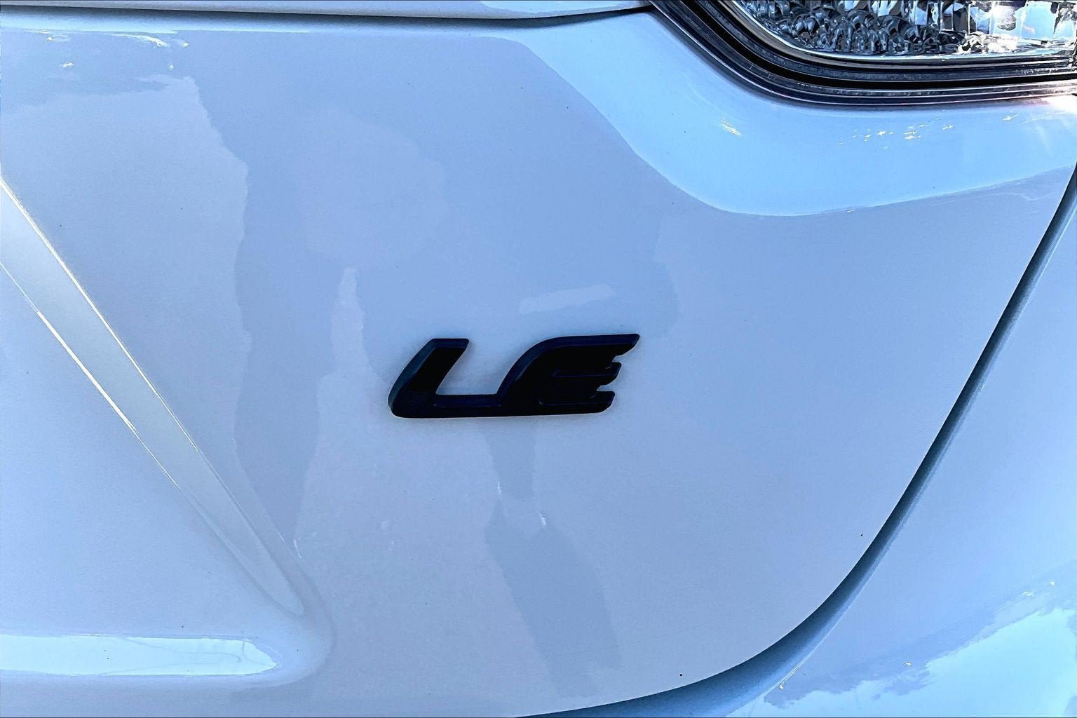 Used 2024 Toyota Corolla LE FWD image 8