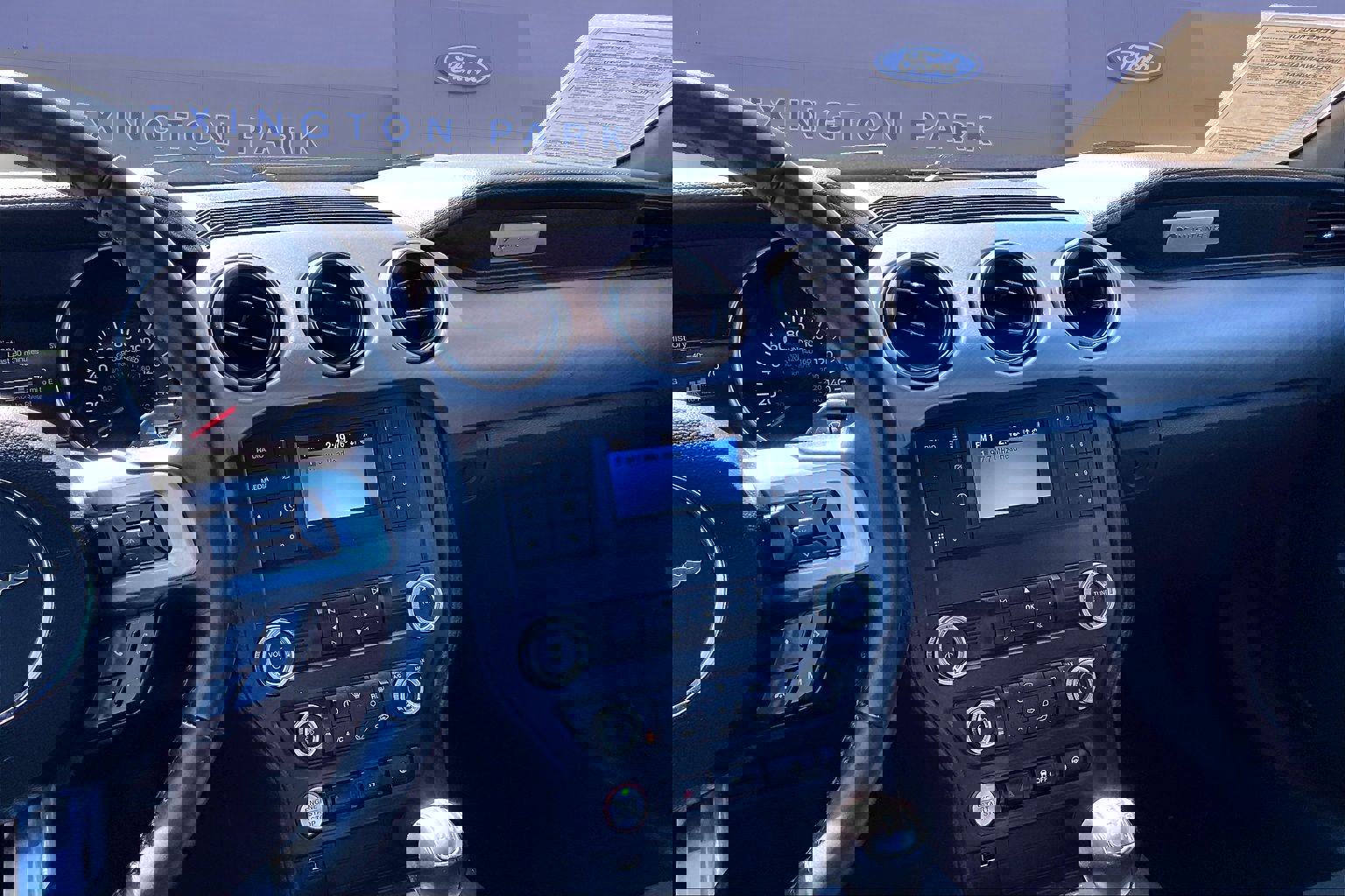 Used 2022 Ford Mustang GT w/ Black Accent Package RWD image 9