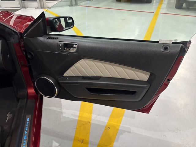 Used 2014 Ford Mustang Premium w/ Electronics Package image 25