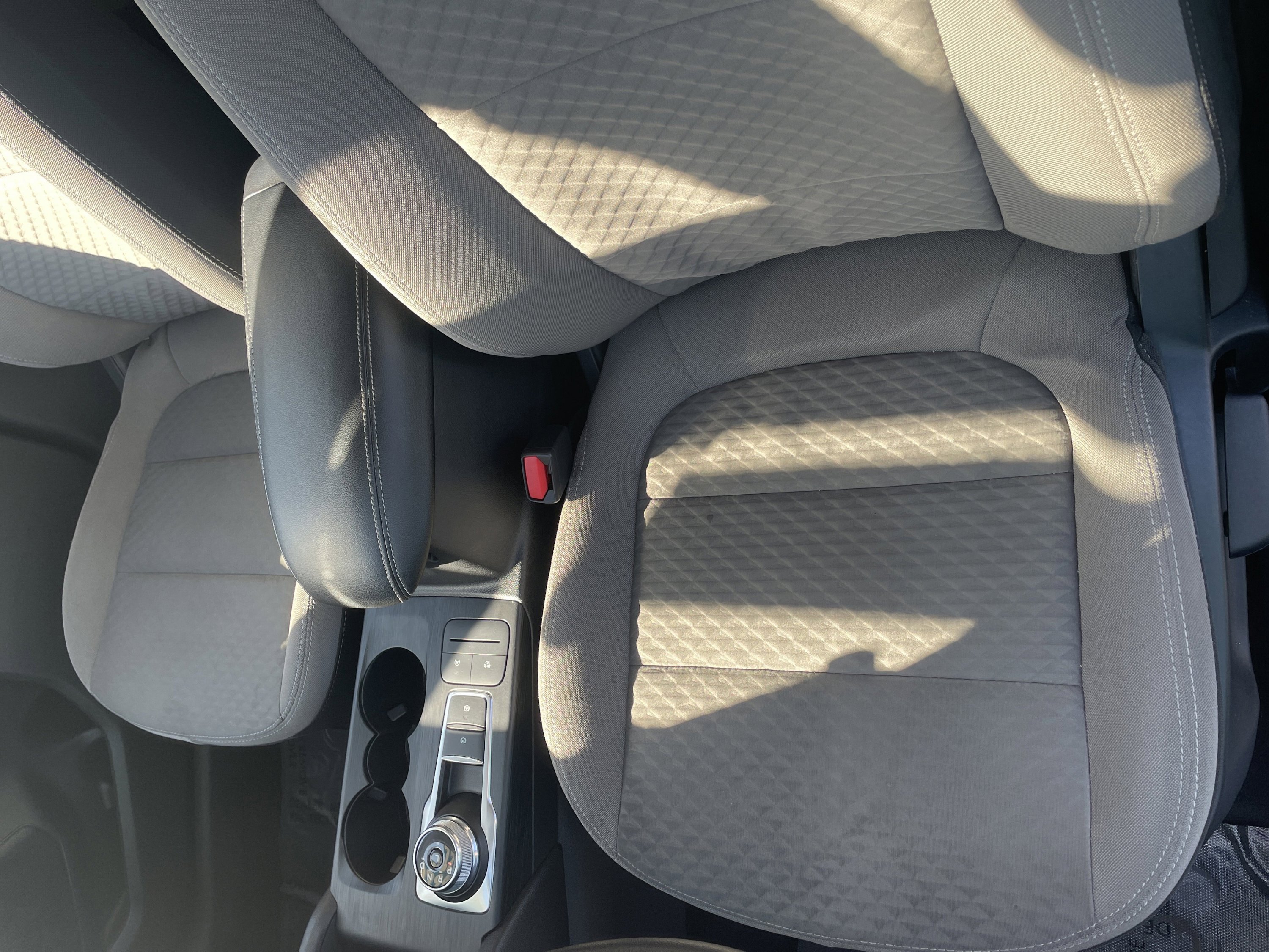 Used 2022 Ford Escape SE image 15