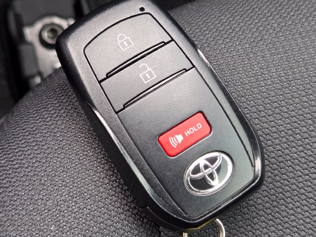 Used 2023 Toyota Corolla Cross LE w/ Moonroof Package AWD/4WD image 37