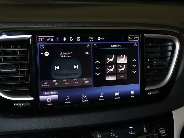 Used 2024 Chrysler Pacifica Touring-L FWD image 18