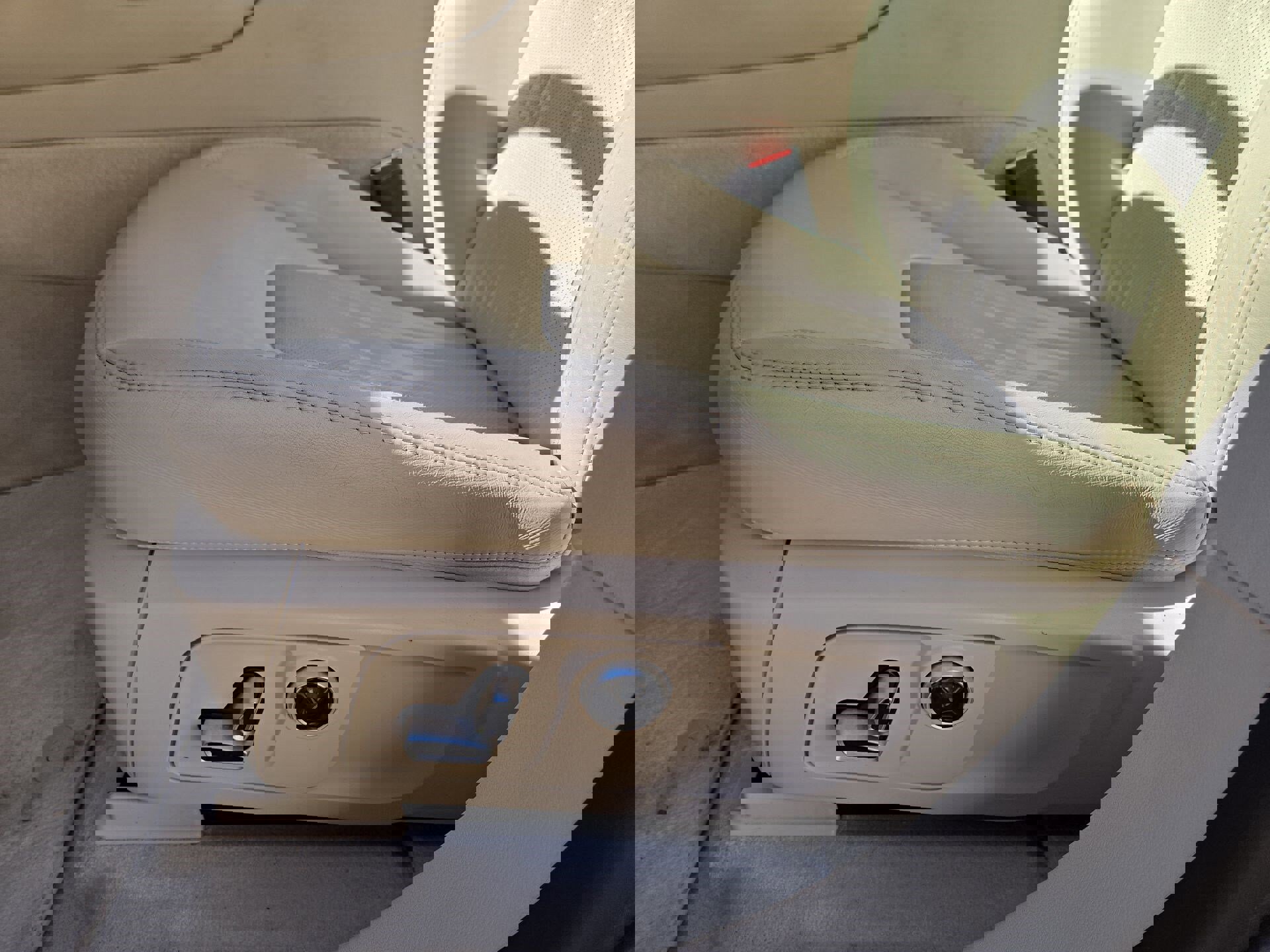 Used 2022 Maserati Levante GT image 17