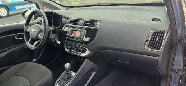 Used 2016 Kia Rio LX image 16
