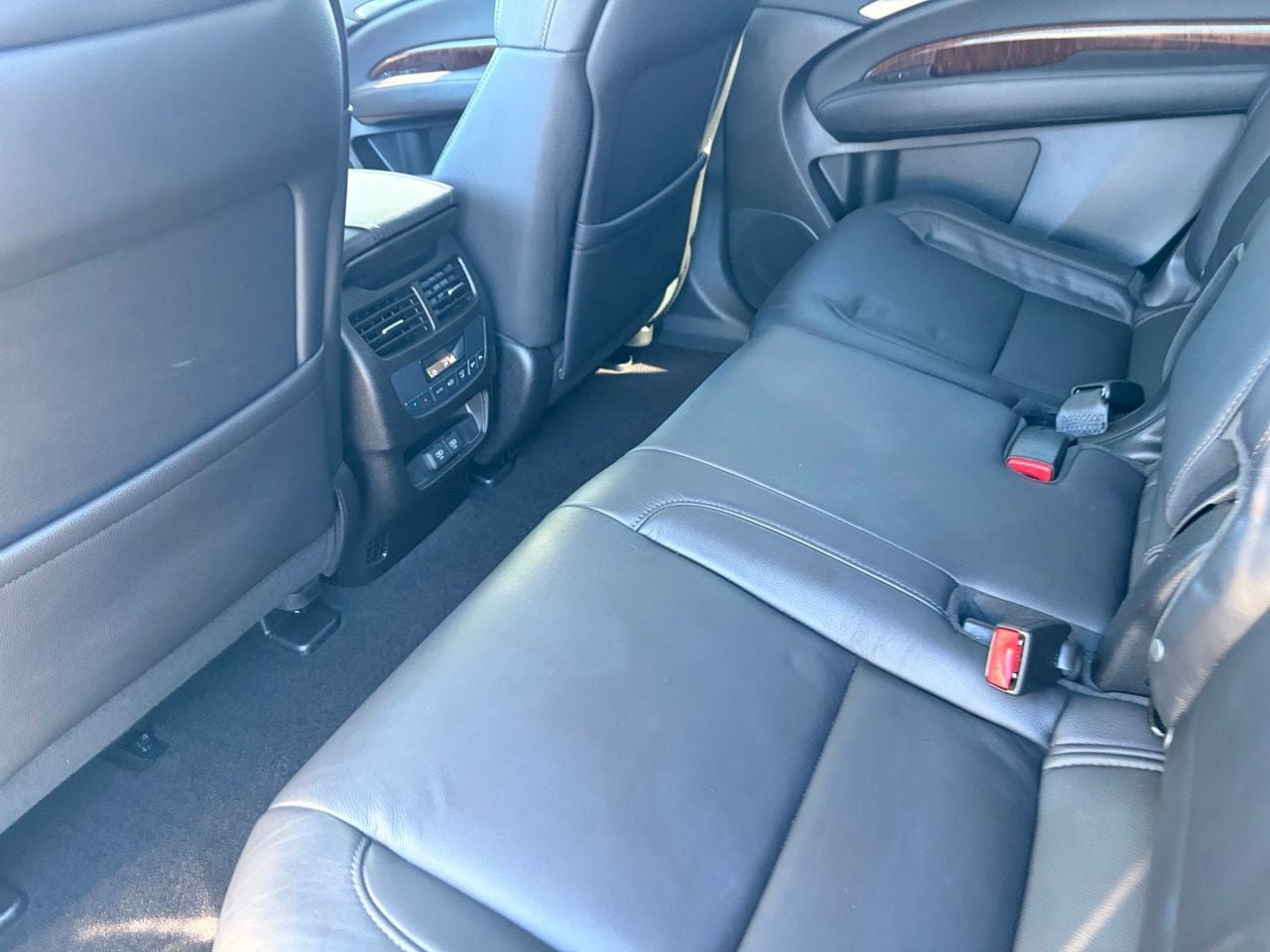 Used 2020 Acura MDX FWD image 16
