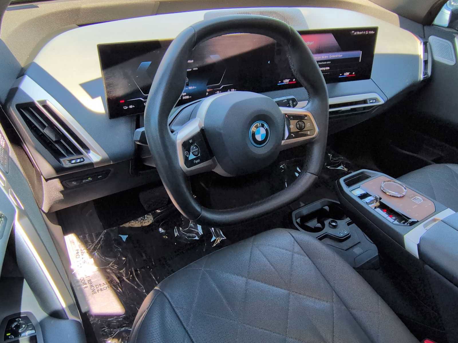 Certified 2022 BMW iX xDrive50 w/ Premium Package image 10