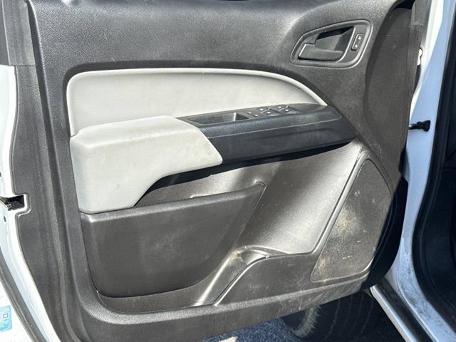 Used 2018 Chevrolet Colorado W/T w/ WT Convenience Package RWD image 15