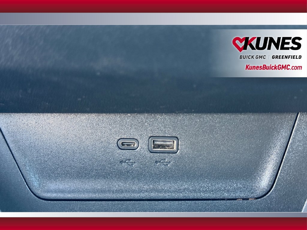 Used 2025 Chevrolet Equinox LT FWD image 31