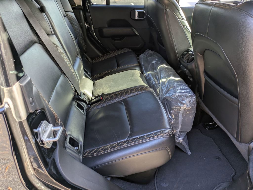 Used 2023 Jeep Gladiator Overland image 33