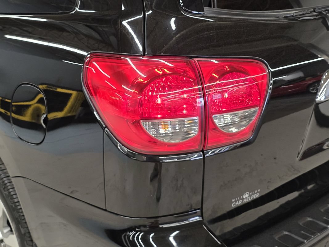 Used 2013 Toyota Sequoia Limited AWD/4WD image 58