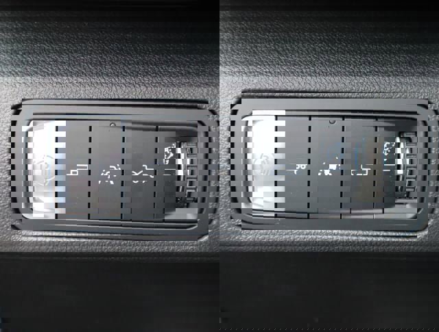 New 2024 Chevrolet Silverado EV W/T image 32